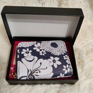 Trina Turk Black and White Floral Wallet  NIB